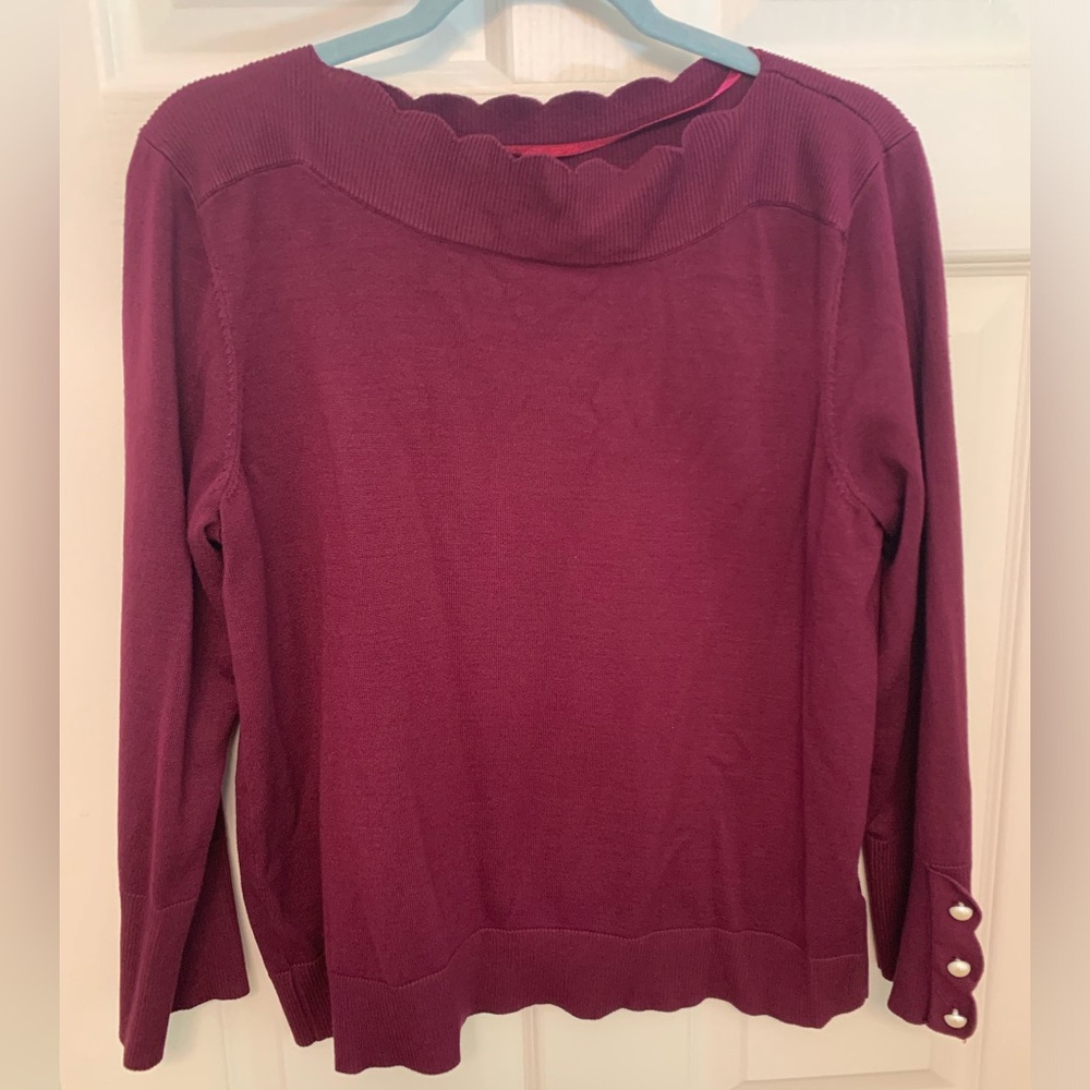 Cable & Gauge cranberry scalloped sweater. Size XL